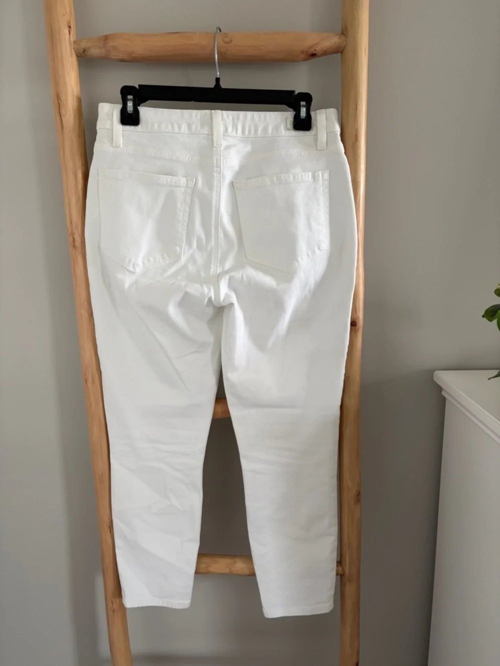 Paige Petite Hoxton Crop Slim Straight Jeans Sz 29 29P